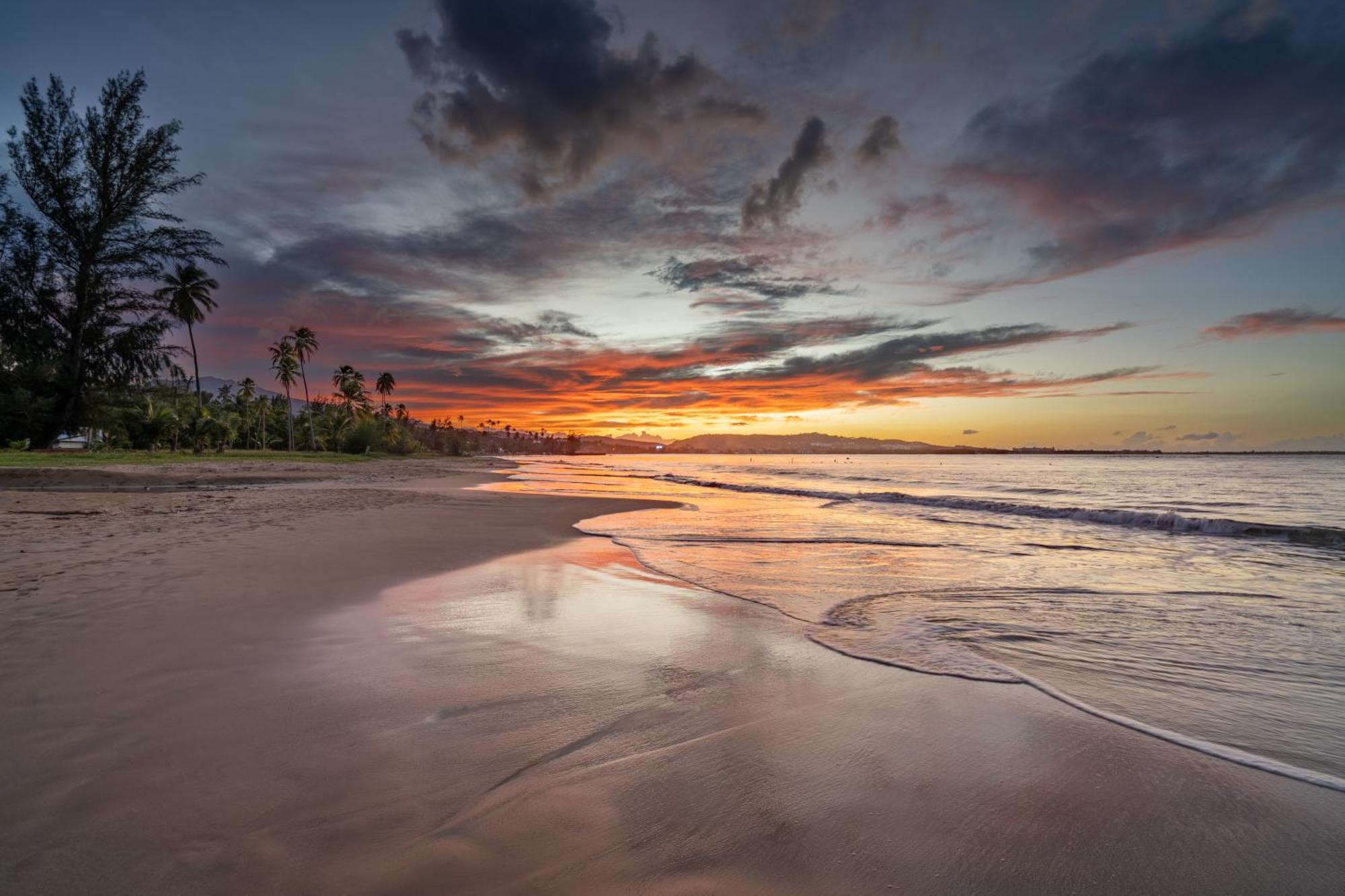 Blue Water Beach Villa Luquillo Eksteriør bilde